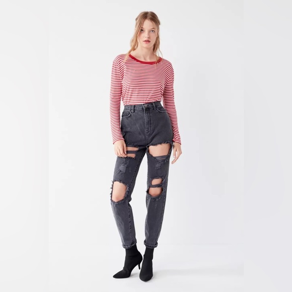 Urban Outfitters Distressed Mom Jeans - Picture 1 of 4
